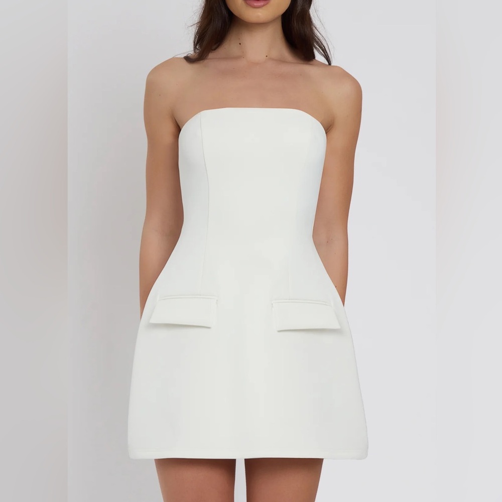 LEAU STRAPLESS POCKET MINI DRESS - WHITE